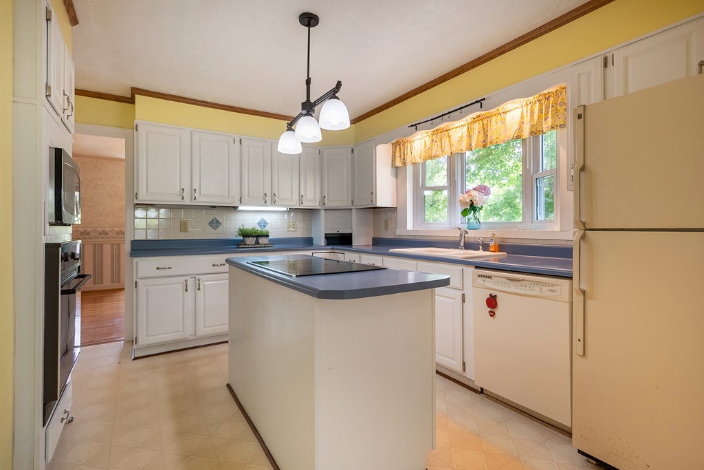 Max Meadows, Virginia 24360, United States, 3 Bedrooms Bedrooms, ,2 BathroomsBathrooms,Residential,Active,147715