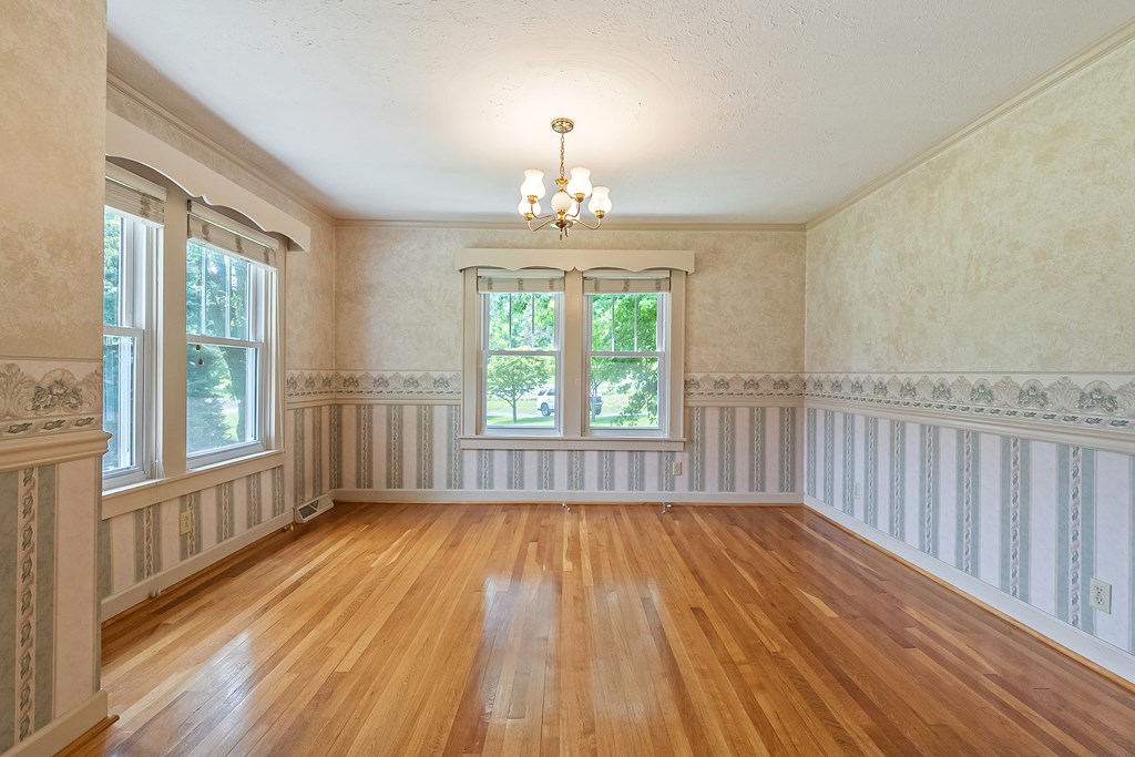 Max Meadows, Virginia 24360, United States, 3 Bedrooms Bedrooms, ,2 BathroomsBathrooms,Residential,Active,147715