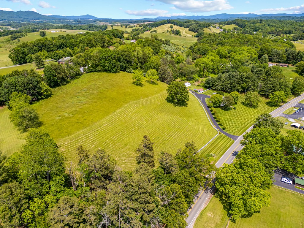 Max Meadows, Virginia 24360, United States, 3 Bedrooms Bedrooms, ,2 BathroomsBathrooms,Residential,Active,147715