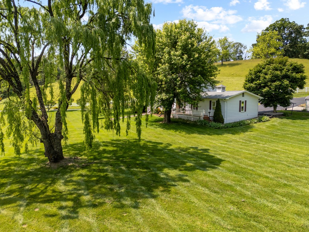 Max Meadows, Virginia 24360, United States, 3 Bedrooms Bedrooms, ,2 BathroomsBathrooms,Residential,Active,147715