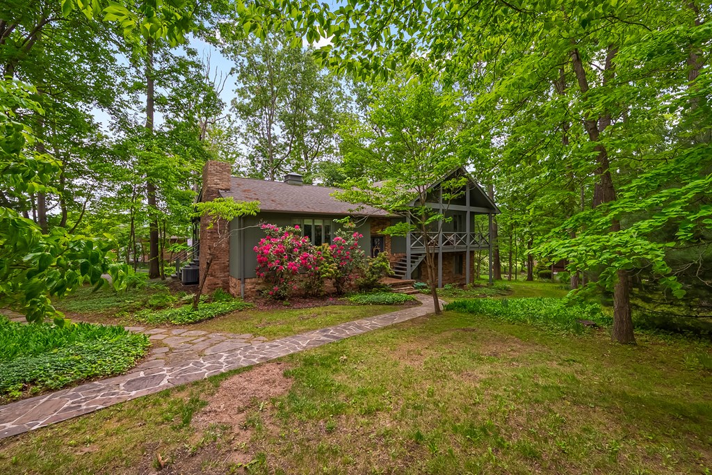 Wytheville, Virginia 24382, United States, 4 Bedrooms Bedrooms, ,3 BathroomsBathrooms,Residential,Pending,134036