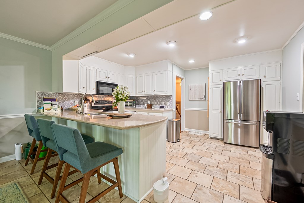 Wytheville, Virginia 24382, United States, 4 Bedrooms Bedrooms, ,3 BathroomsBathrooms,Residential,Pending,134036