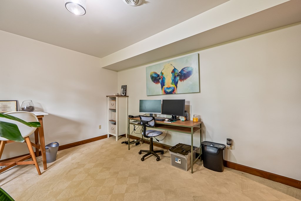 Wytheville, Virginia 24382, United States, 4 Bedrooms Bedrooms, ,3 BathroomsBathrooms,Residential,Pending,134036