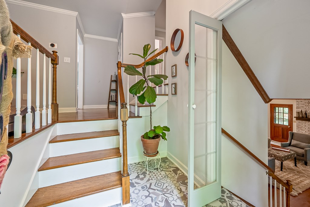 Wytheville, Virginia 24382, United States, 4 Bedrooms Bedrooms, ,3 BathroomsBathrooms,Residential,Pending,134036