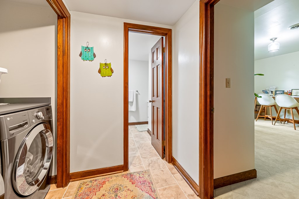 Wytheville, Virginia 24382, United States, 4 Bedrooms Bedrooms, ,3 BathroomsBathrooms,Residential,Pending,134036