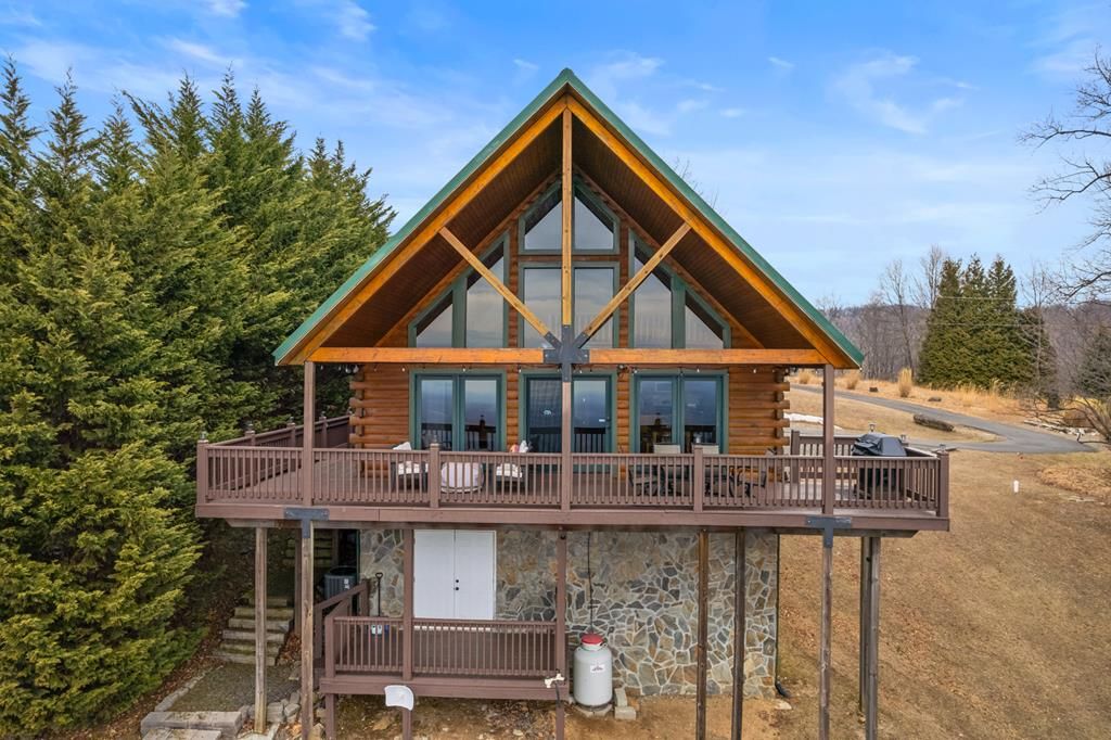 Photo of 1348 Starry Night Dr, Fancy Gap, VA 24328 (MLS # 105897)