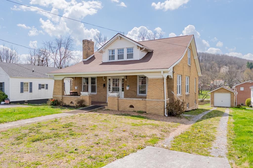 Photo of 775 N 4th St, Wytheville, VA 24382 (MLS # 109476)