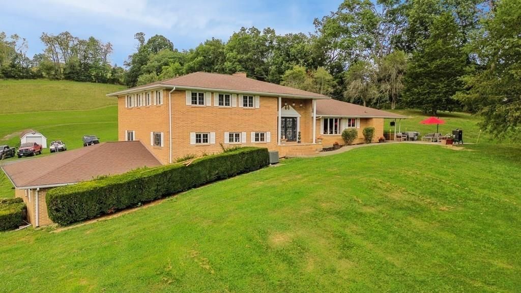 Photo of 299 Drews Lane, Cedar Bluff, VA 24609 (MLS # 104670)