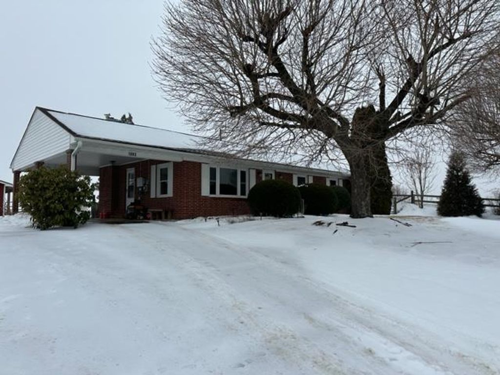 Photo of 1083 Comers Rock Rd, Elk Creek, VA 24326 (MLS # 105744)