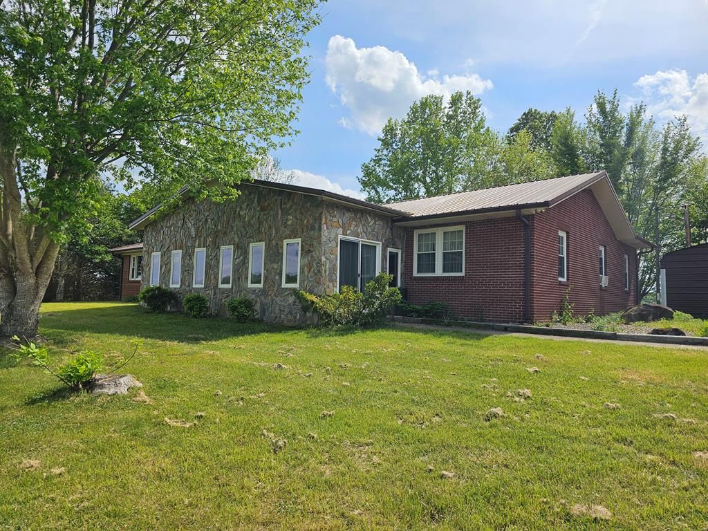Photo of 367 Spring Branch Rd, Ararat, VA 24053 (MLS # 99597)