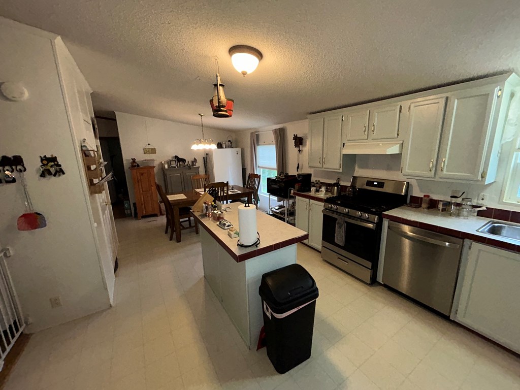 654 Spraker Rd