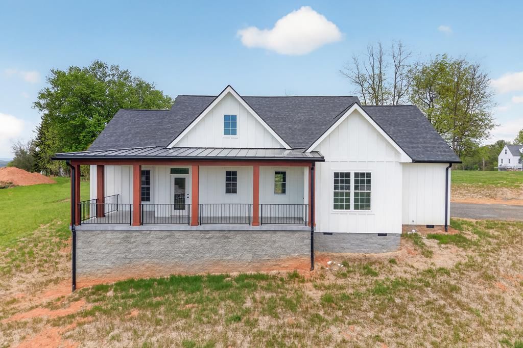 Photo of 99 Moore Ln, Galax, VA 24333 (MLS # 109786)