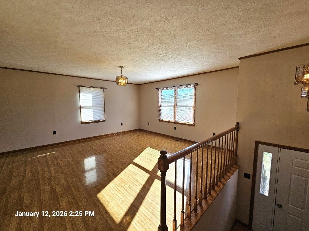 Photo of 721 Thomas Bridge Rd, Marion, VA 24354 (MLS # 104555)