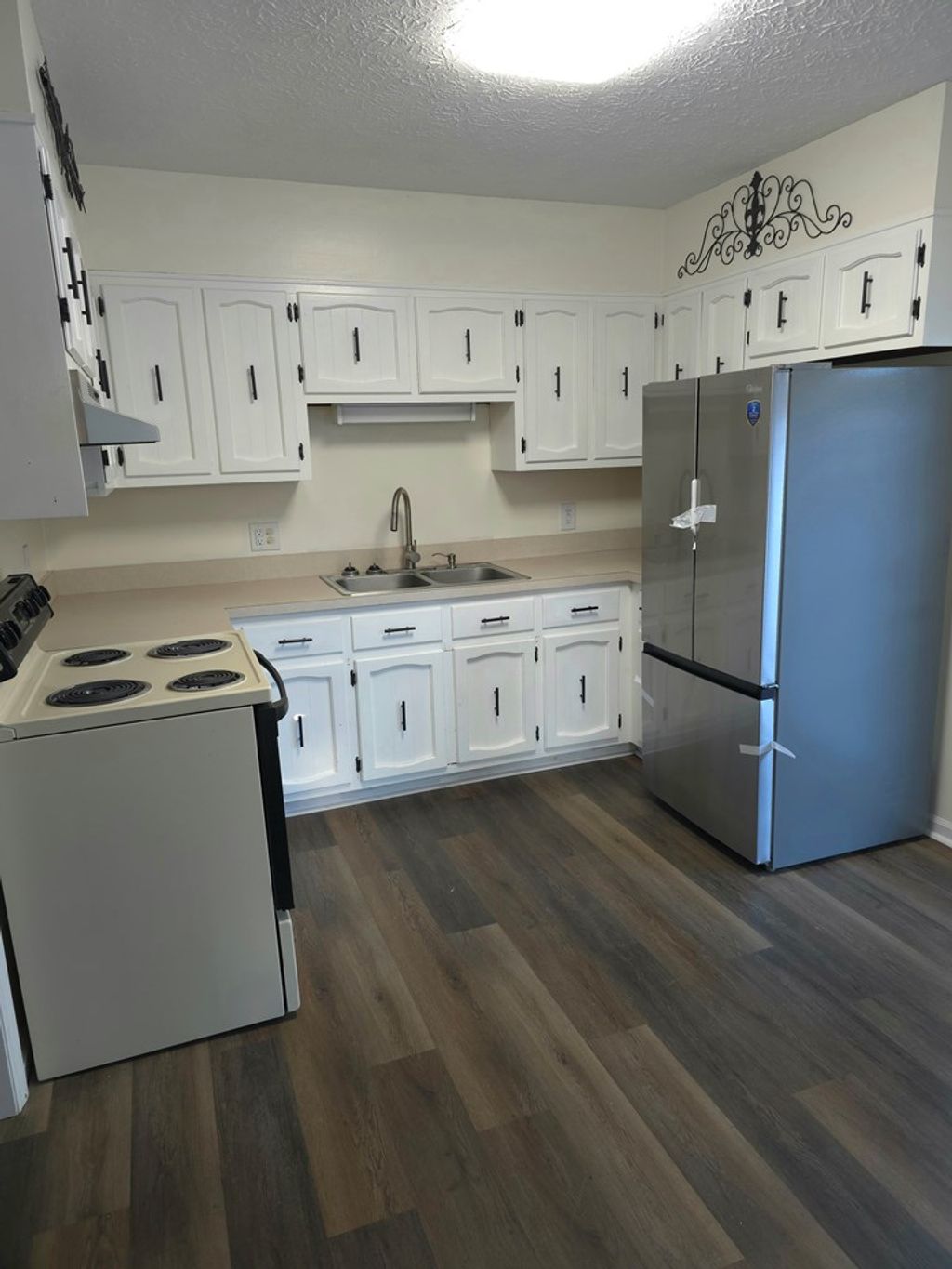 Photo of 103 Scotland Drive, Galax, VA 24333 (MLS # 104276)