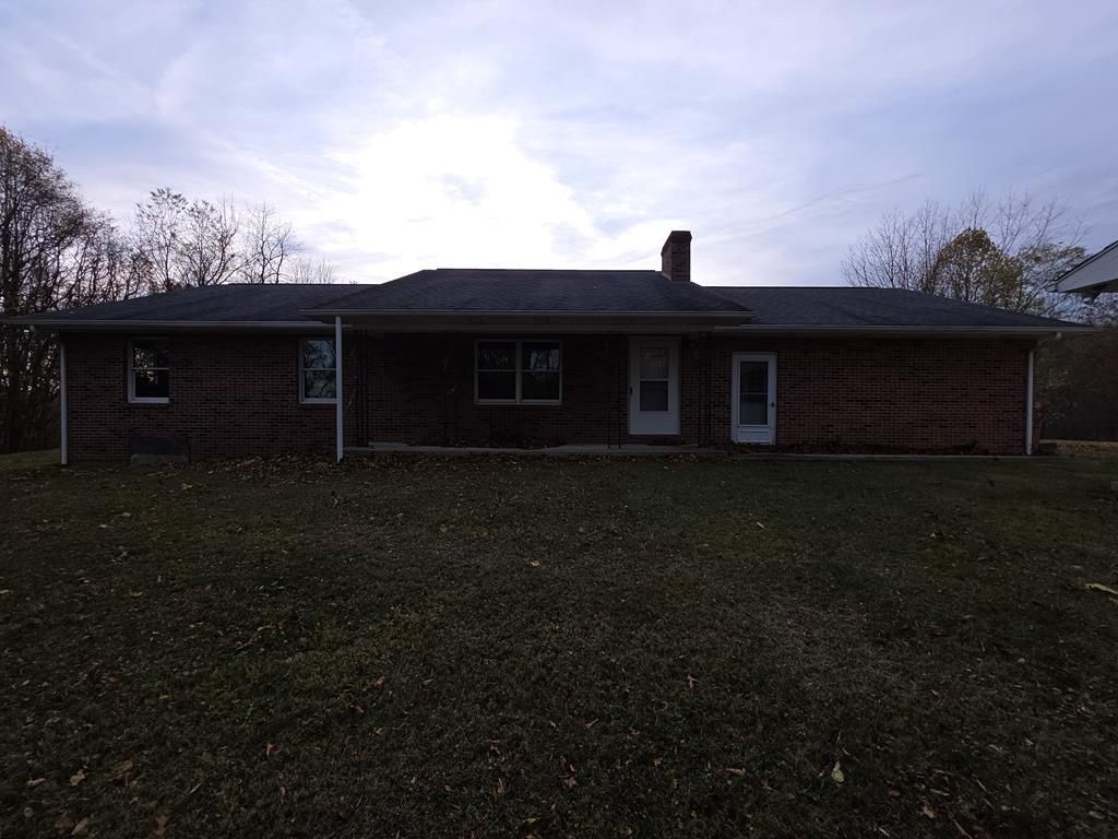 Photo of 412 Yorkshire Road, North Tazewell, VA 24630 (MLS # 104055)