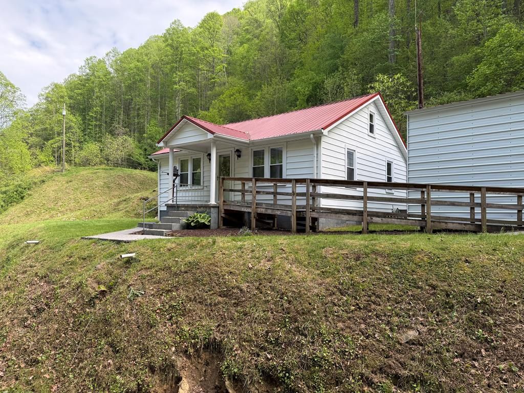 Photo of 1762 Woods Fork Rd, Grundy, VA 24614 (MLS # 109773)