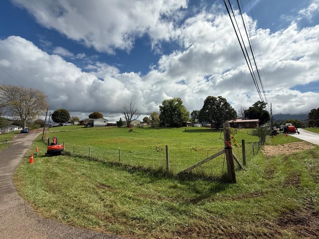 Photo of TBD Jones Dr #7-11, Lebanon, VA 24266 (MLS # 103709)