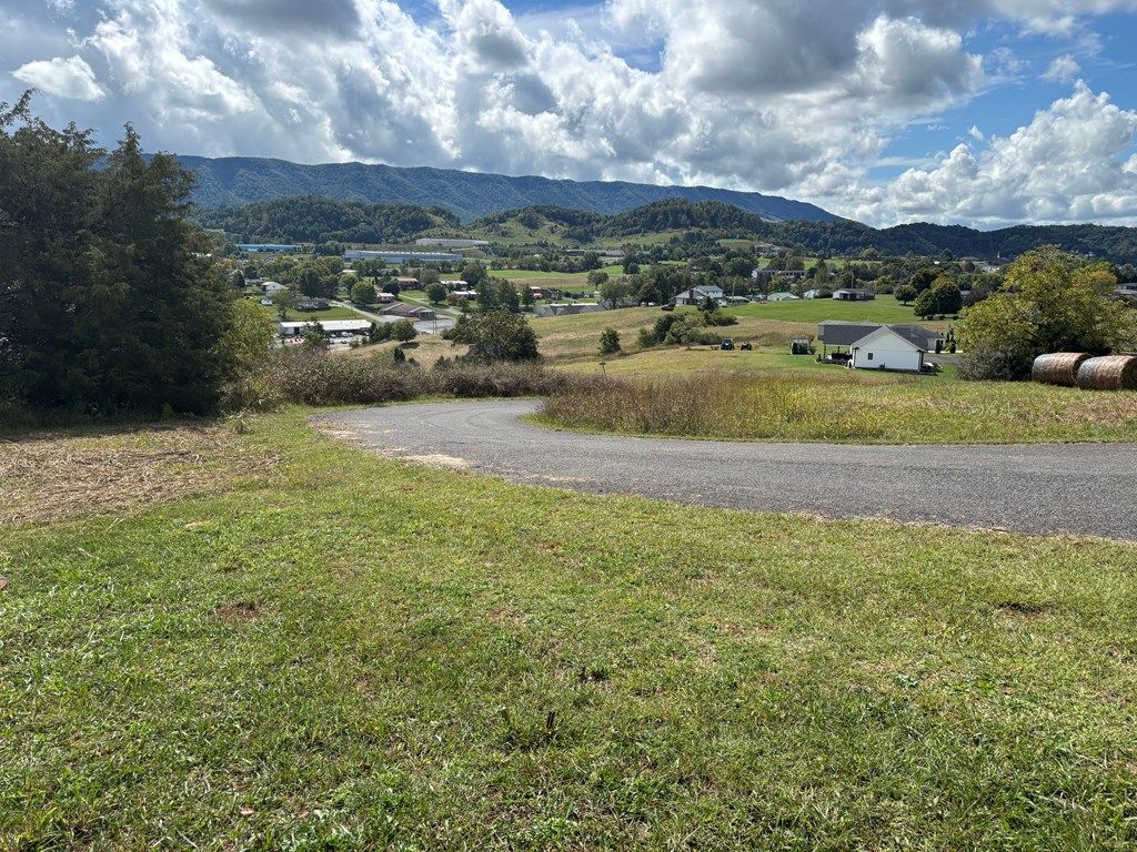 Photo of 66 Summit Drive #66, Lebanon, VA 24266 (MLS # 109286)