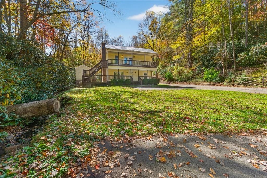 Photo of 900 Currin Valley Rd, Marion, VA 24354 (MLS # 105970)