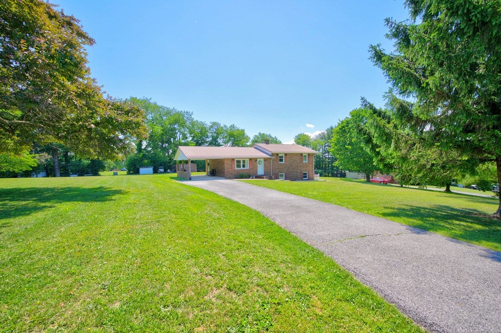 Photo of 206 Briarwood Lane, Rural Retreat, VA 24368 (MLS # 110626)