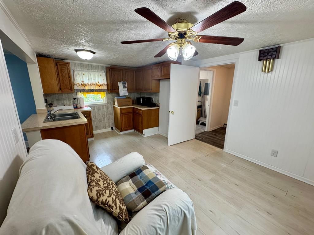 Photo of 196 S 196 Severt St, Marion, VA 24354 (MLS # 109608)