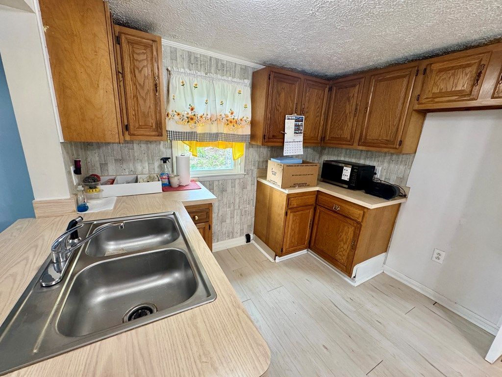 Photo of 196 S 196 Severt St, Marion, VA 24354 (MLS # 109608)