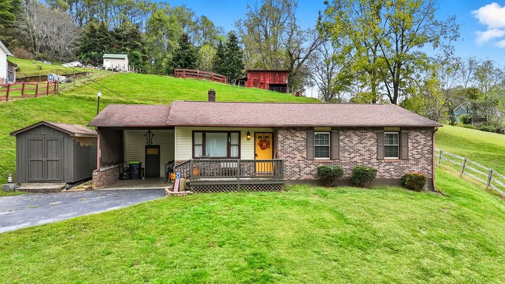 Photo of 591 Ridgeview Road, Saltville, VA 24370 (MLS # 103607)