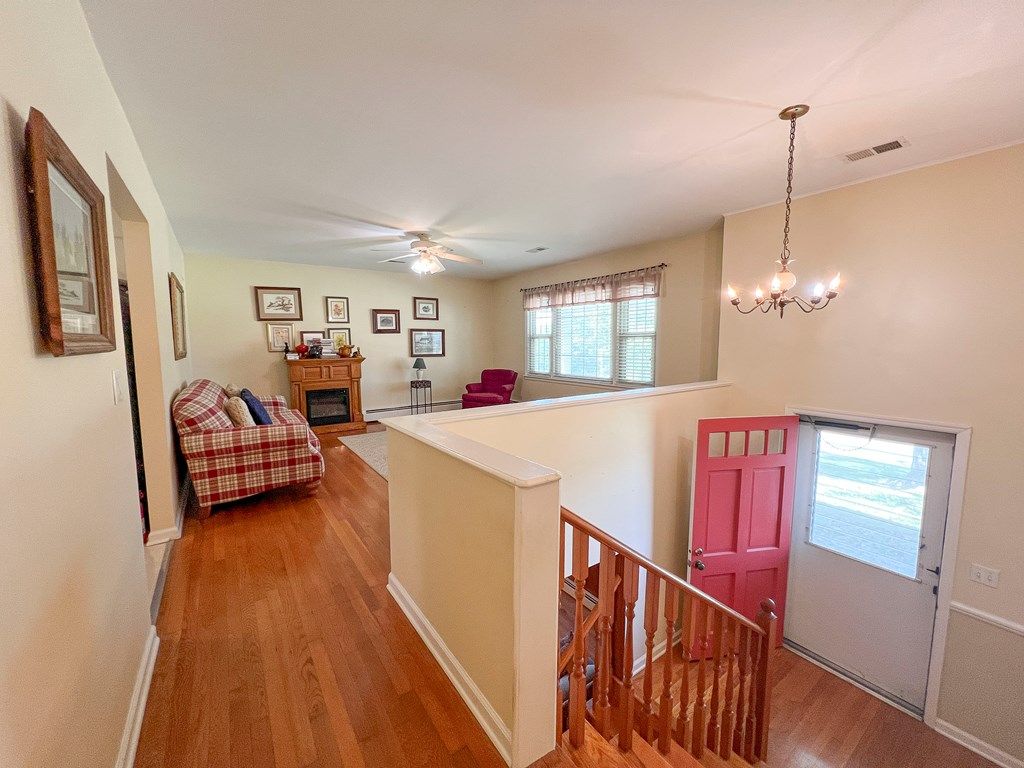 Photo of 101 Robinhood Rd, Galax, VA 24333 (MLS # 102988)