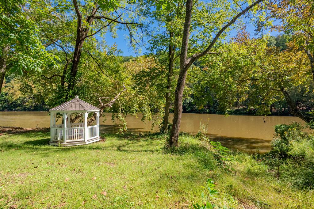 136 Lansworth Drive