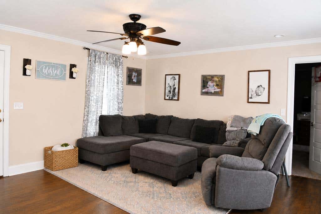 Photo of 142 4th Street, Cedar Bluff, VA 24609 (MLS # 110435)