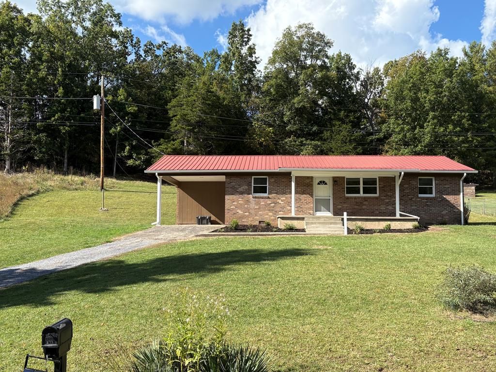 Photo of 273 Acre Lane, Cedar Bluff, VA 24609 (MLS # 103585)