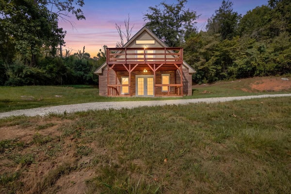 1803 IVY RIDGE RD, CLEVELAND, VA 24225 - Image 5c2de1e80d304ca88f3a1403e14a8d1e/407715978