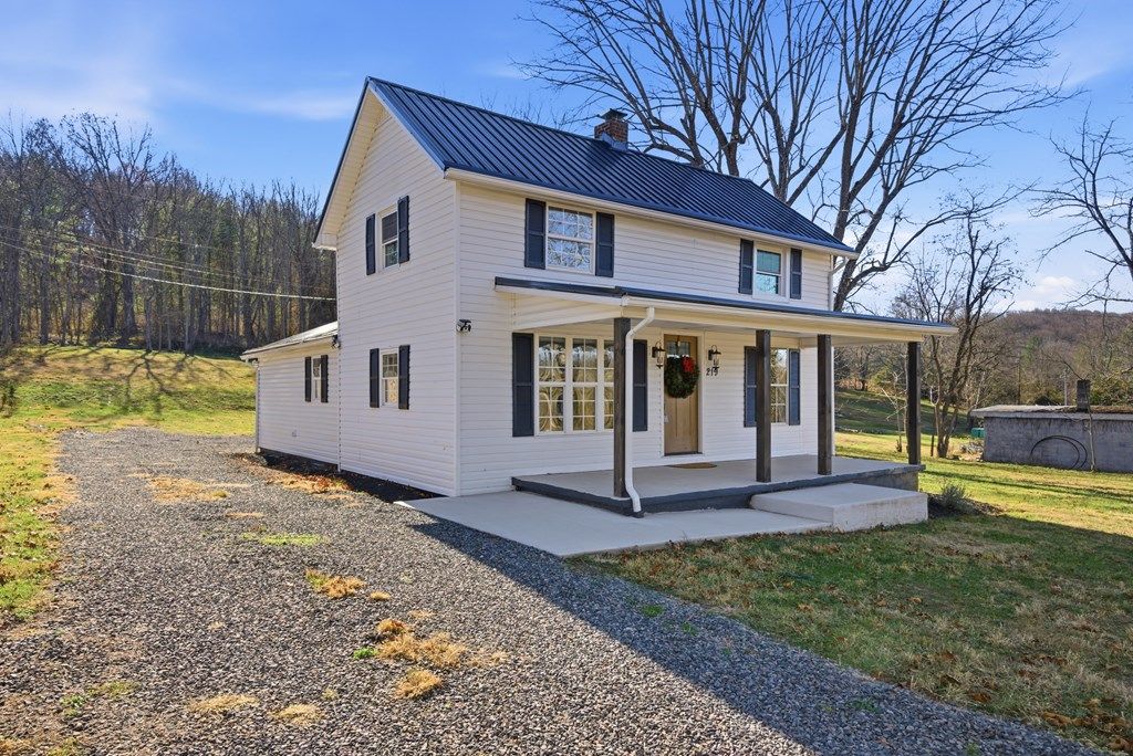 Photo of 219 Sanders Mines Rd, Max Meadows, VA 24360 (MLS # 104128)