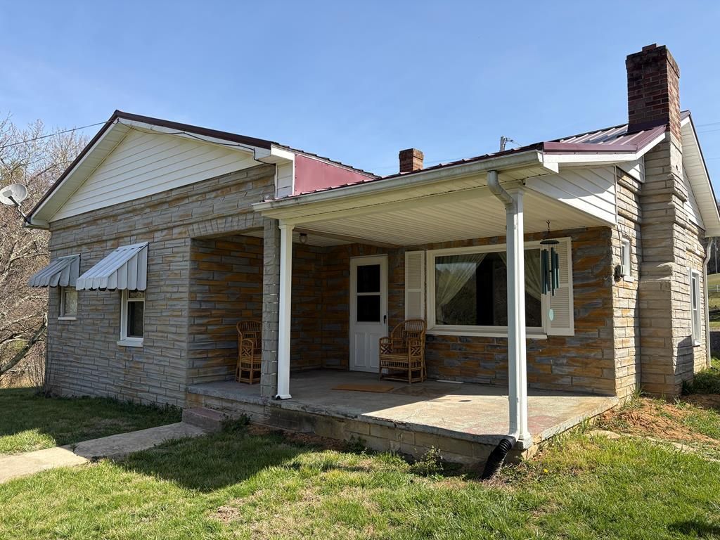 Photo of 315 Rock Creek Rd, Hillsville, VA 24343 (MLS # 109897)