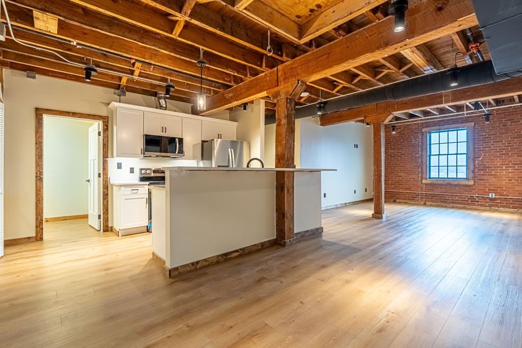 Photo of 453 E Main St, Kingsport, TN 37660 (MLS # 104400)