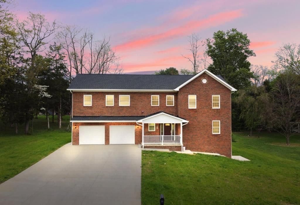 Photo of 175 Colony Cir, Bristol, VA 24201 (MLS # 103470)