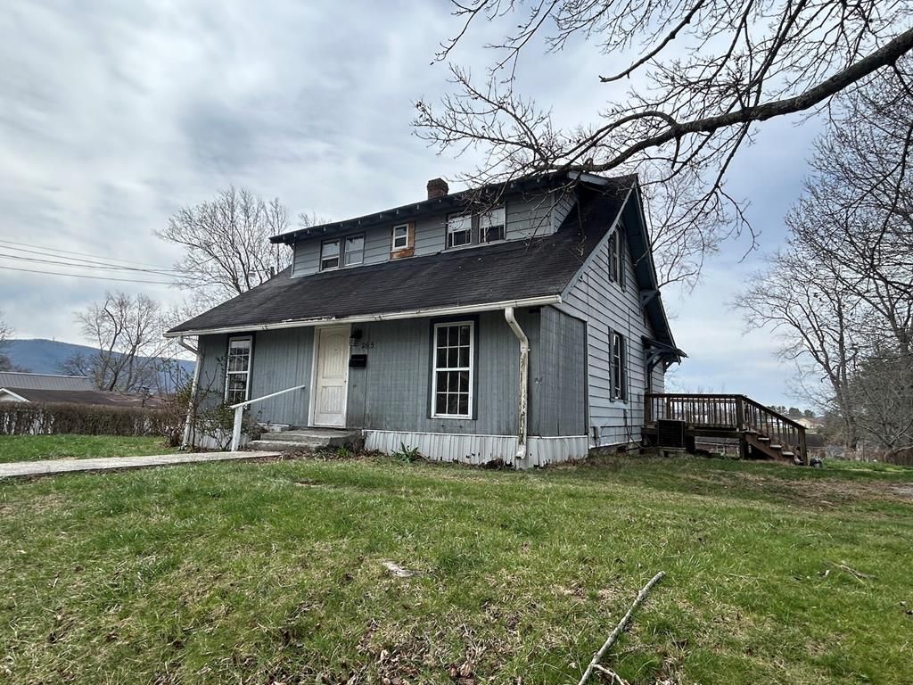 Photo of 265 S 12th St, Wytheville, VA 24382 (MLS # 109252)