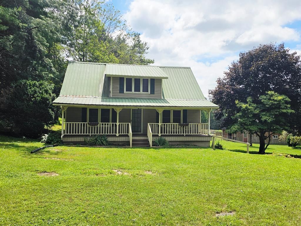 Photo of 133 Soapstone Rd, Galax, VA 24333 (MLS # 100875)