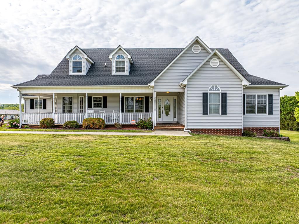 Photo of 29349 Hawthorne Drive, Meadowview, VA 24361 (MLS # 110293)