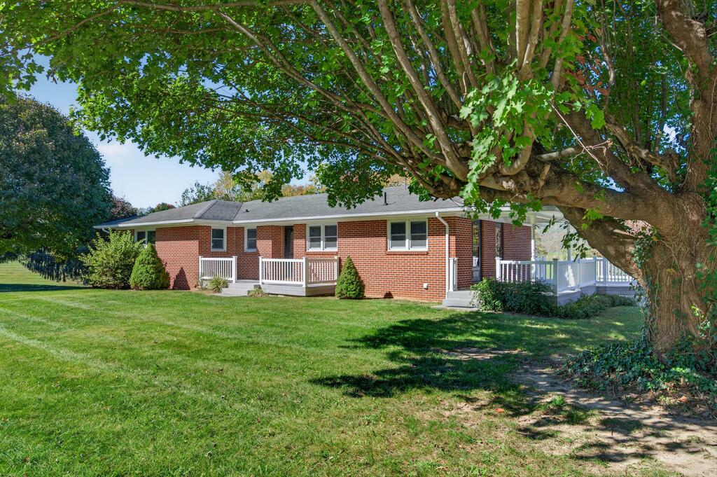 350 Granite Acres