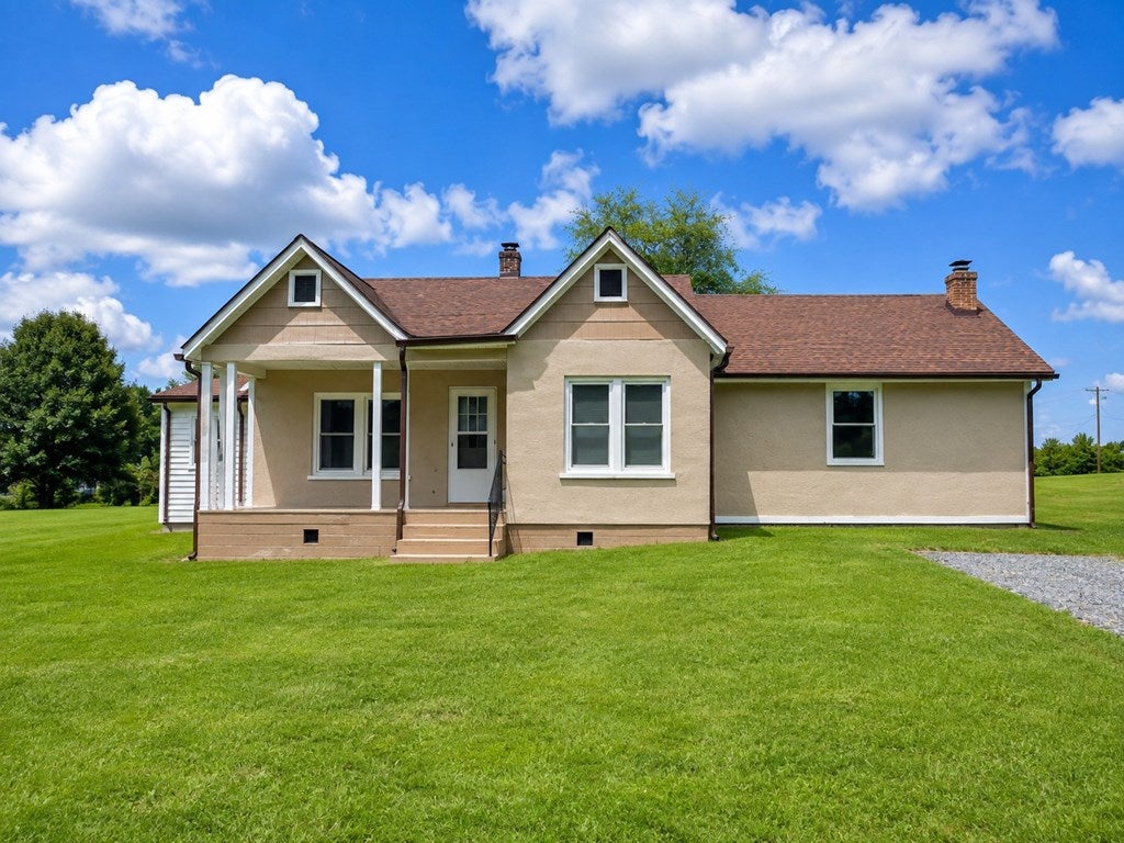 Photo of 97 Robincrest Ln, Fries, VA 24330 (MLS # 111344)