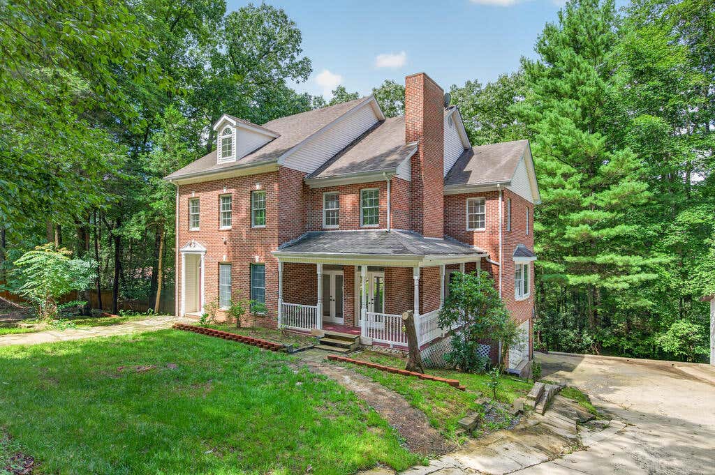 Photo of 116 Rock Point Lane, Marion, VA 24354 (MLS # 111550)