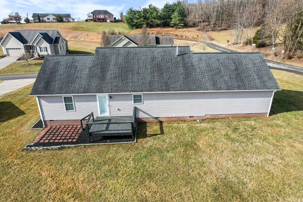 Photo of 17505 Bridle Dr, Abingdon, VA 24210 (MLS # 105882)