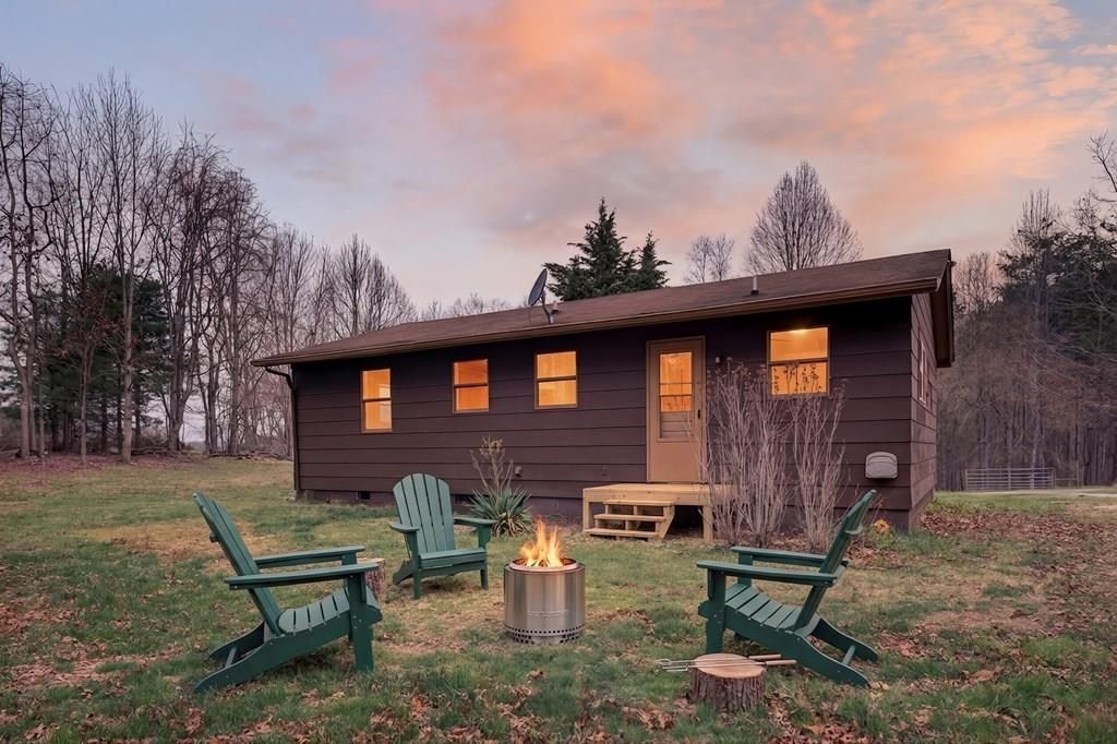 Photo of 625 Belle Hollow Rd, Chilhowie, VA 24319 (MLS # 109396)