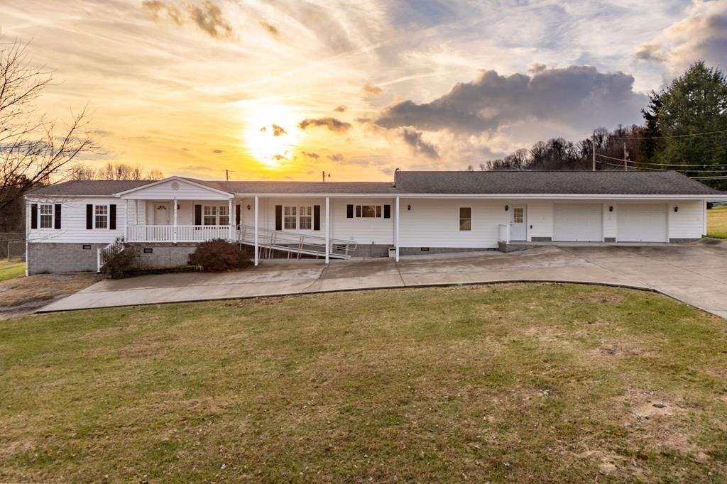 Photo of 228 Midway Street, Saltville, VA 24370 (MLS # 104282)