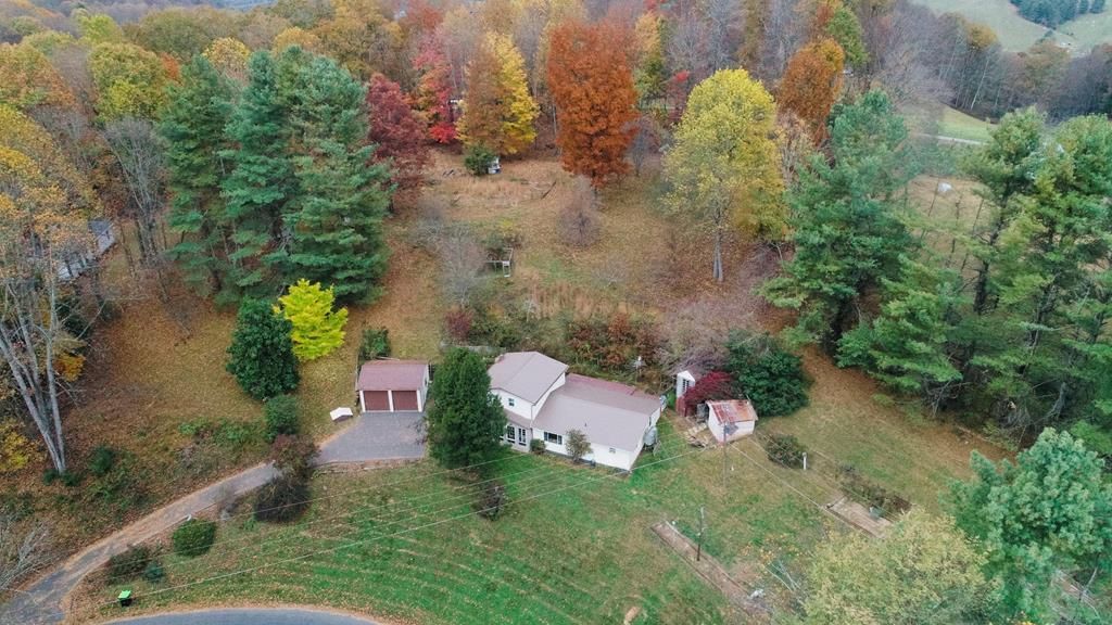 Photo of 971 Old Quaker Road, Galax, VA 24333 (MLS # 103927)