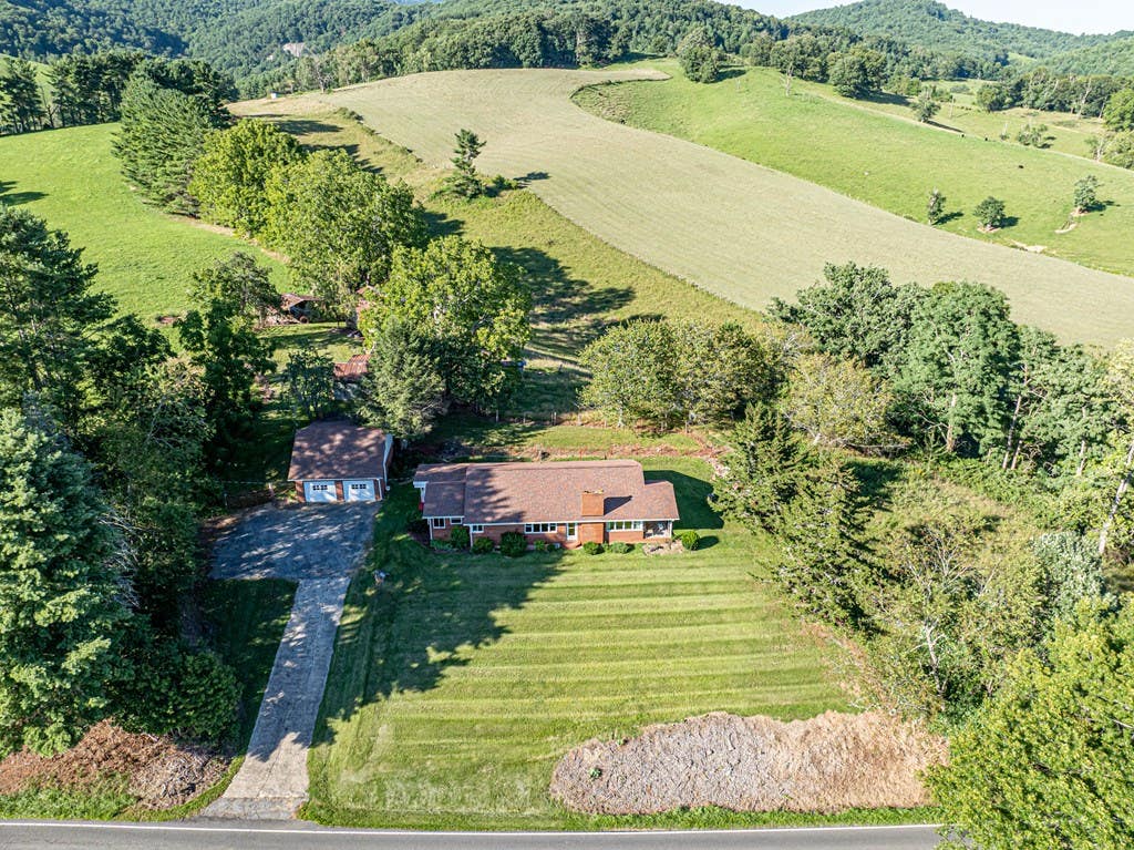 Photo of 2788 Wilson Highway, Independence, VA 24348 (MLS # 111300)