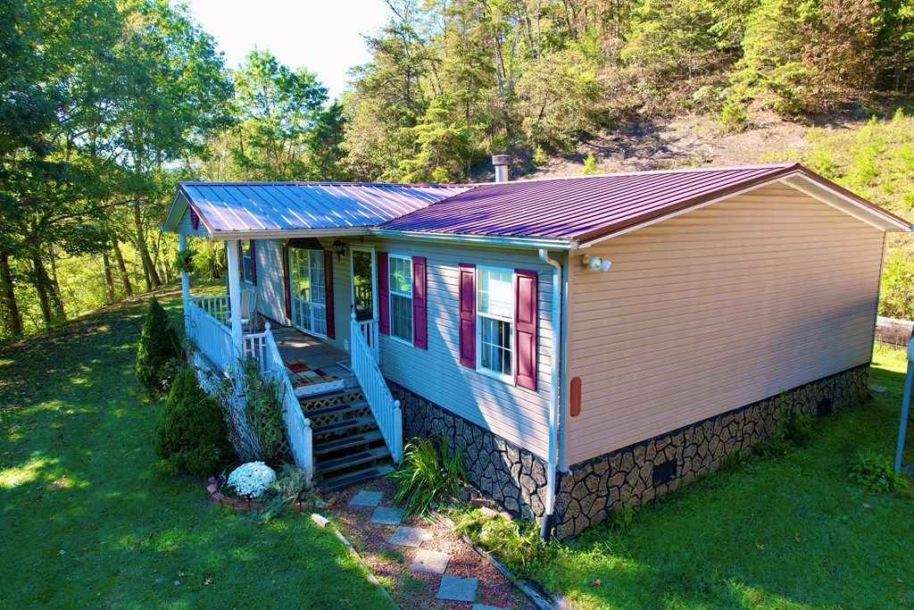 Photo of 1751 Cleghorn Valley Rd, Marion, VA 24354 (MLS # 103626)