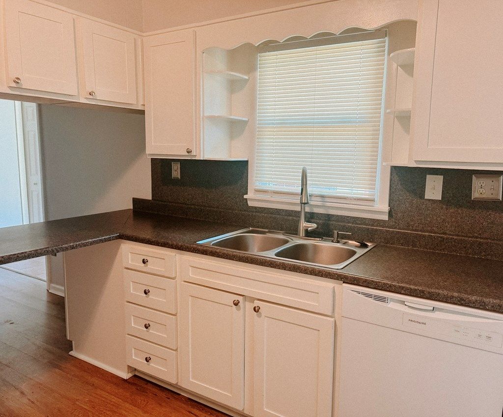 Photo of 131 Stapleton Street, Pounding Mill, VA 24637 (MLS # 109529)