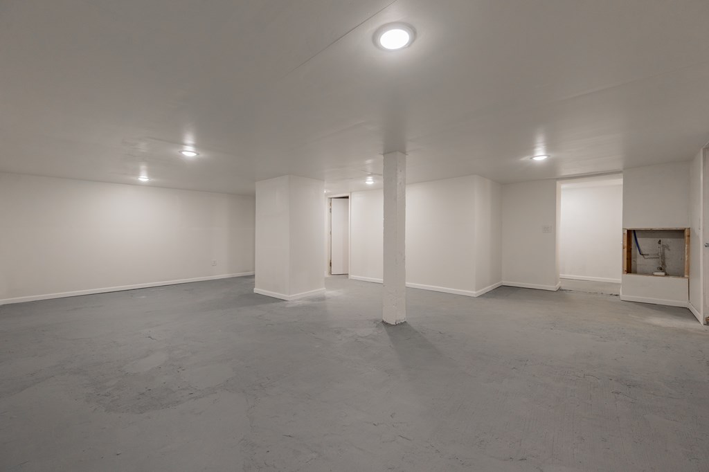 Hillsville, Virginia 24343, United States, 3 Bedrooms Bedrooms, ,2 BathroomsBathrooms,Residential,Active,245702